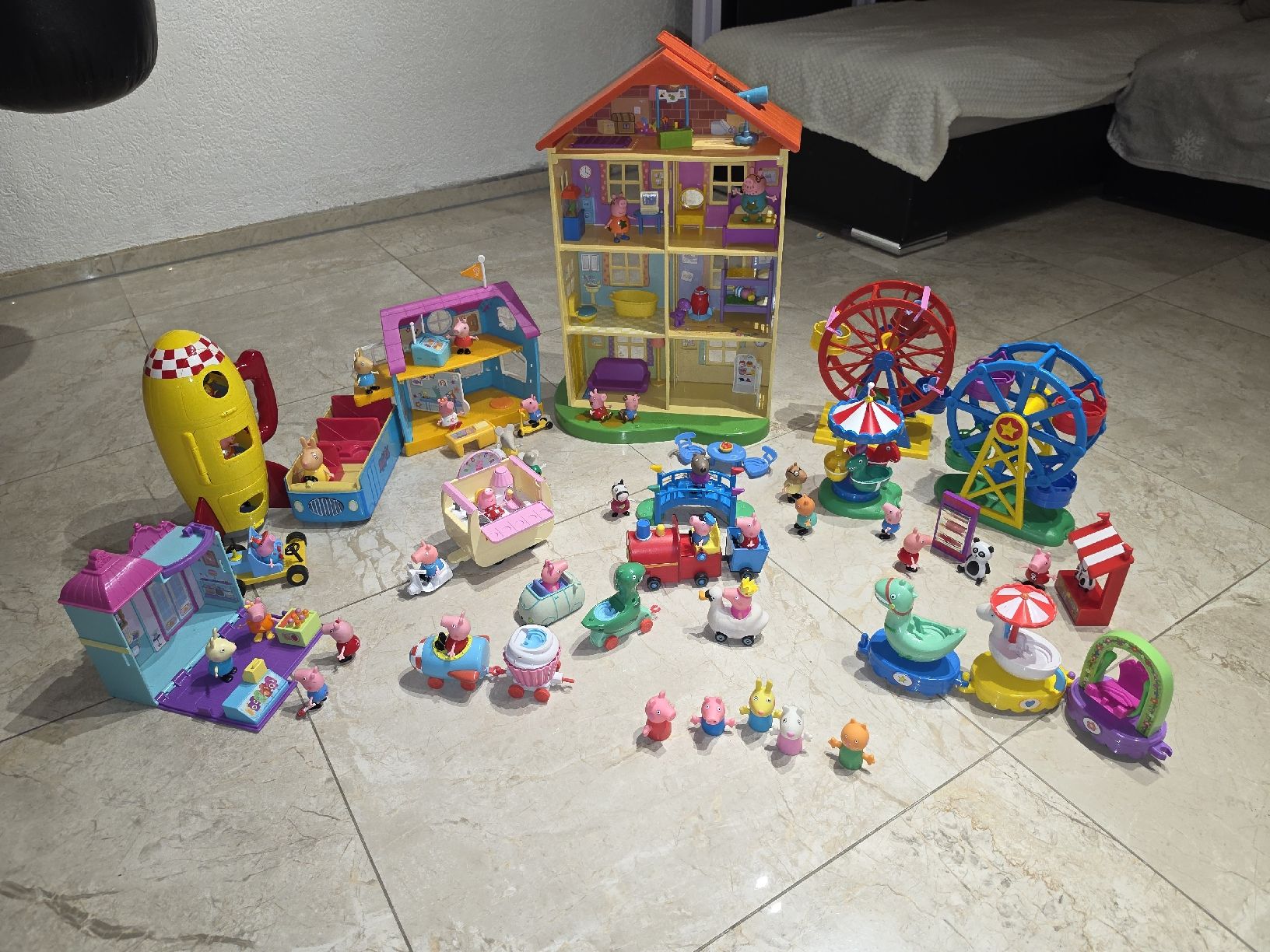 Giocattoli: Grosses Peppa Pig Spielzeug Set – Usato da Eglisau venduto da Enkany 3