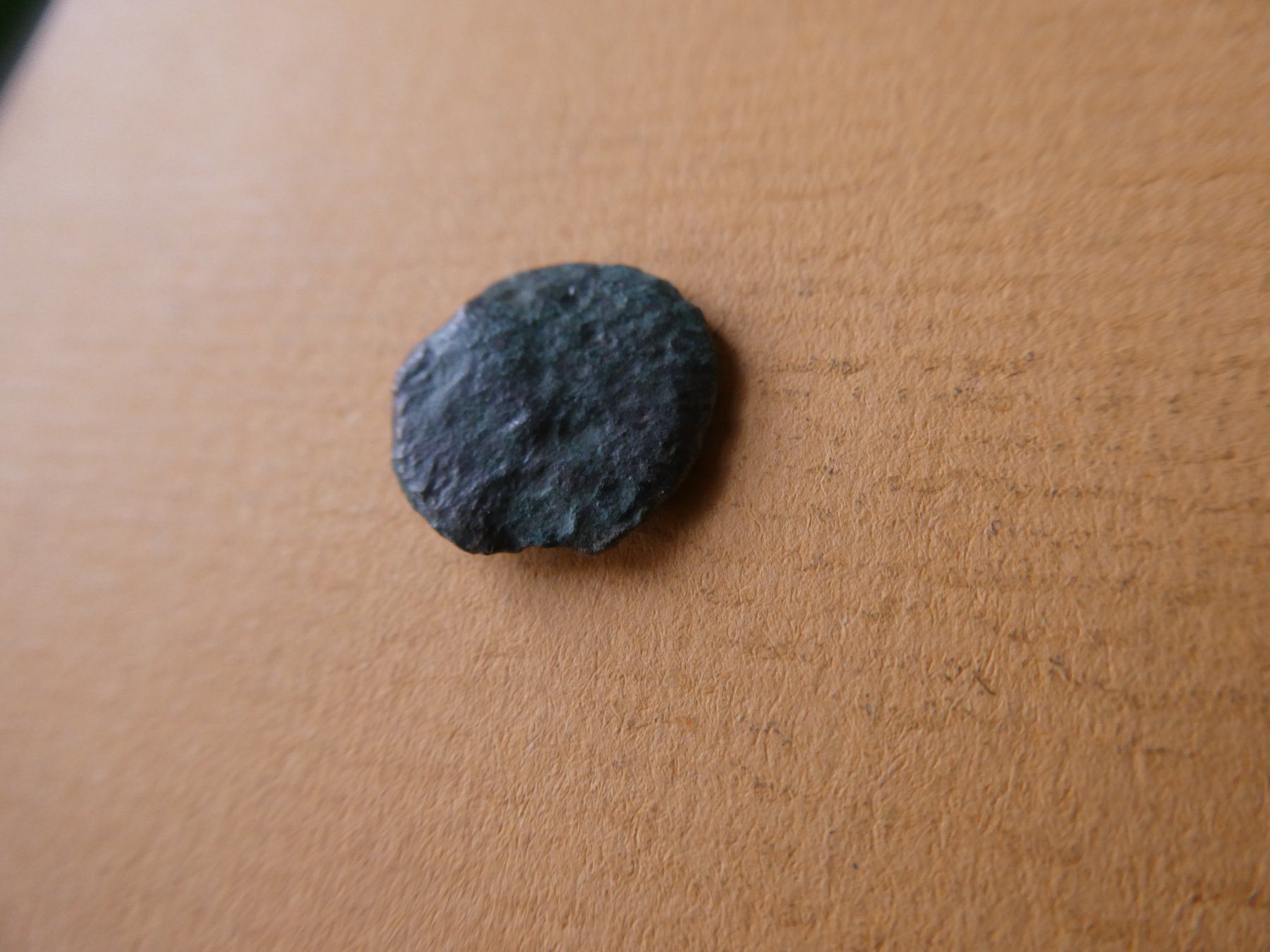 Tutti le monete: uralte Bronzemünze 13 mm     1.69 g – Usato da Hinterforst venduto da Rohusri 3
