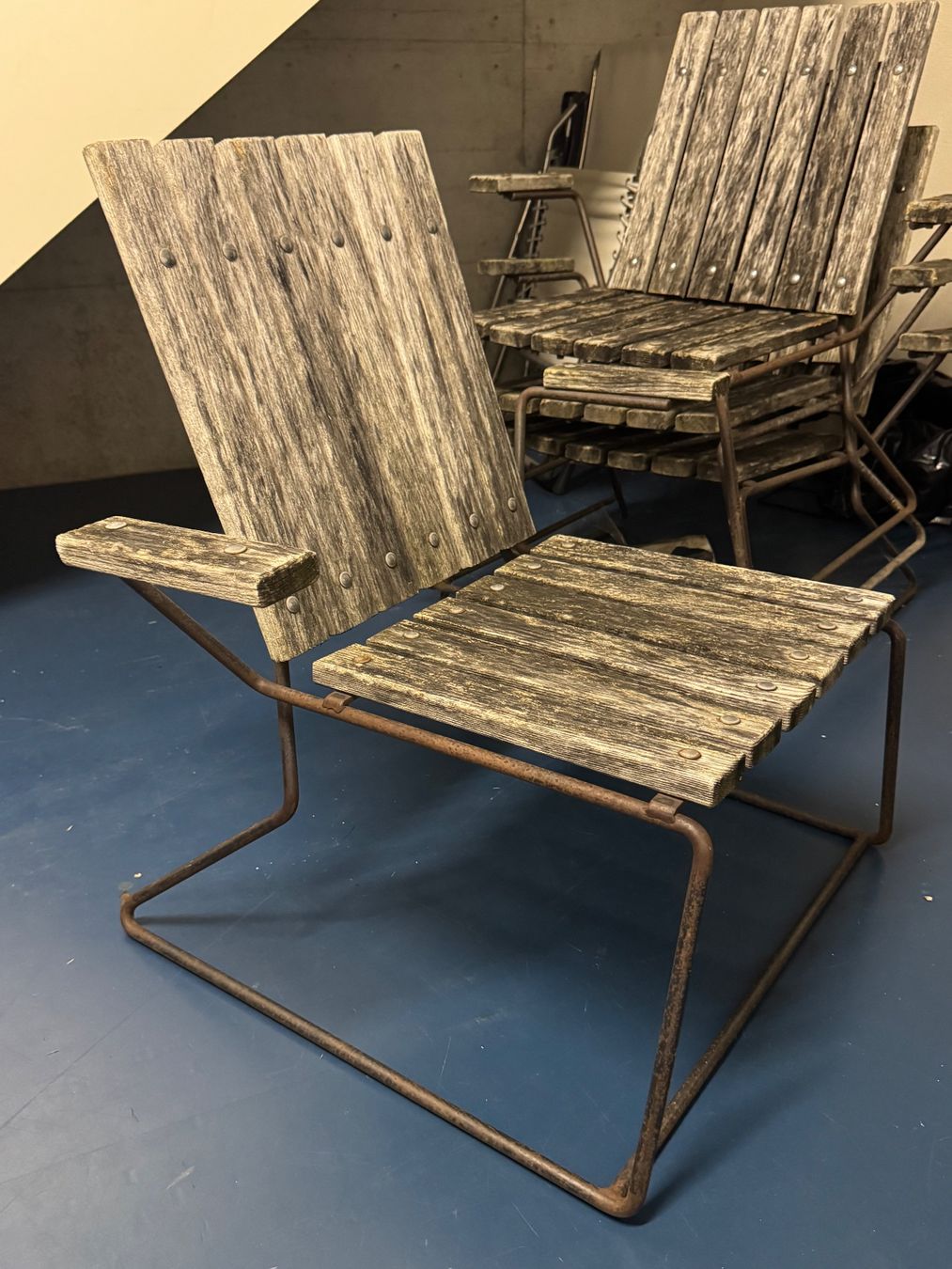 Fauteuils: 4 bequeme, stable Gartensessel – D'occasion à Biel-Benken BL par Hellogoodbye