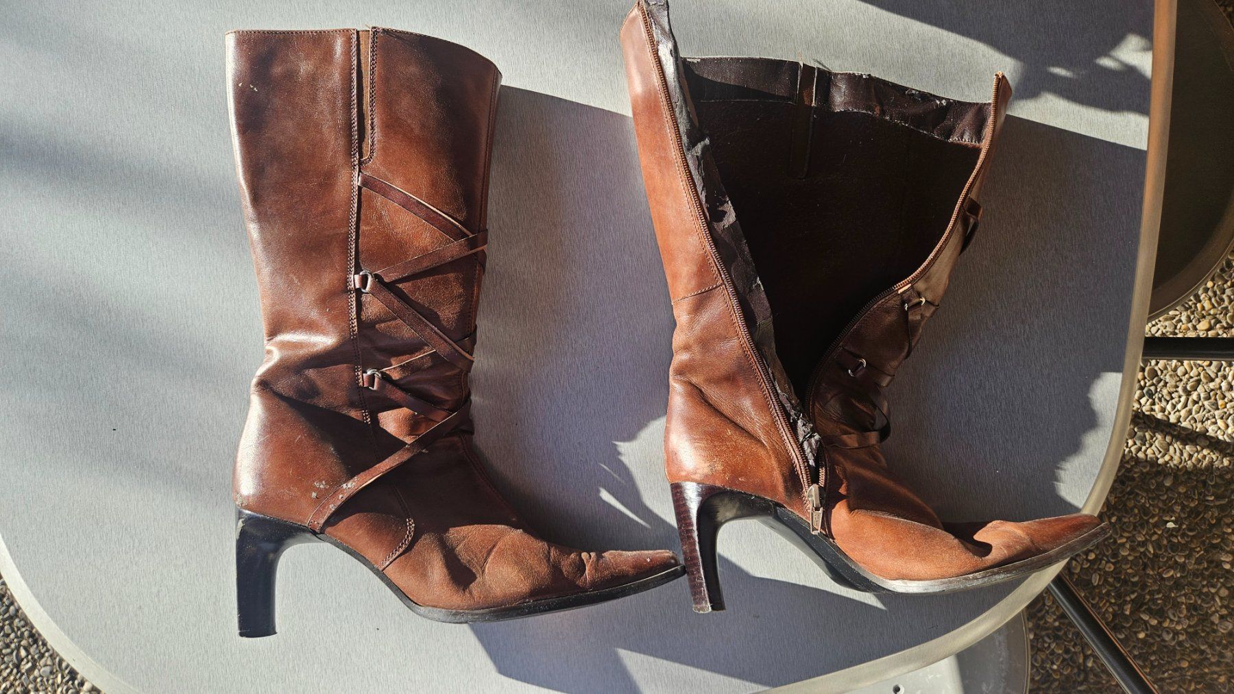 Scarpe da donna: Stiefel mit Absatz 7.5cm, Material unklar – Usato da Feldbrunnen venduto da Kolosseum111 1