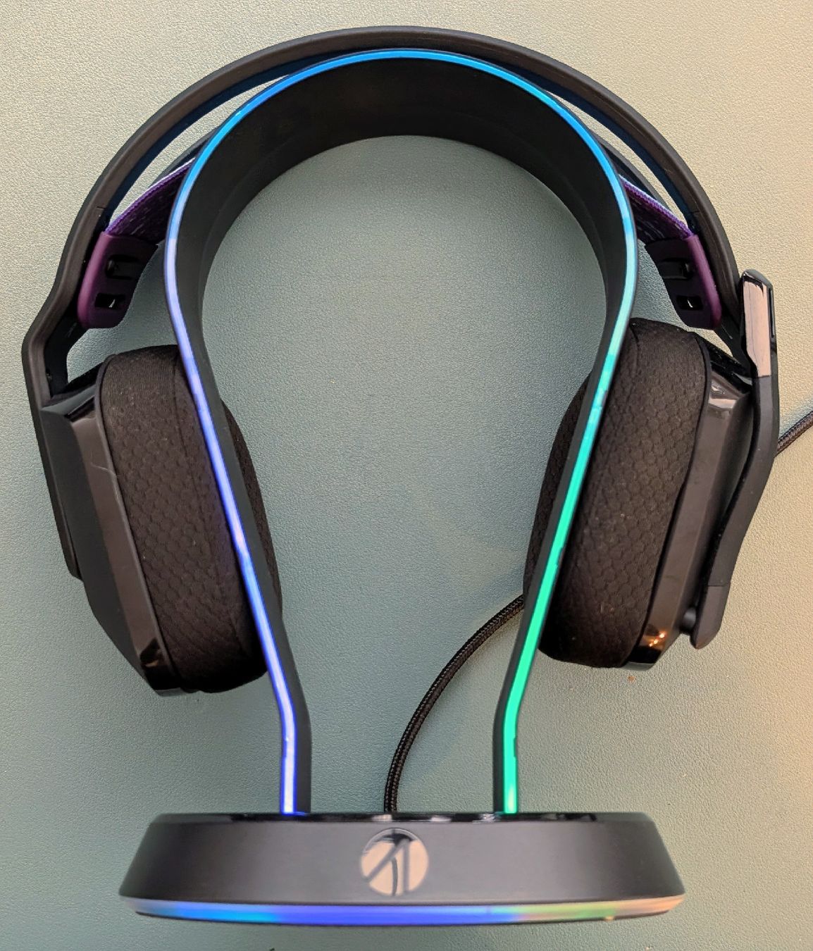 Logitech Kopfhörer: Logitech G535 LIGHTSPEED Wireless Gaming Headset+LED Ständer – Neu (gemäss Beschreibung) aus Zürich von Milk-and-Chicken 1