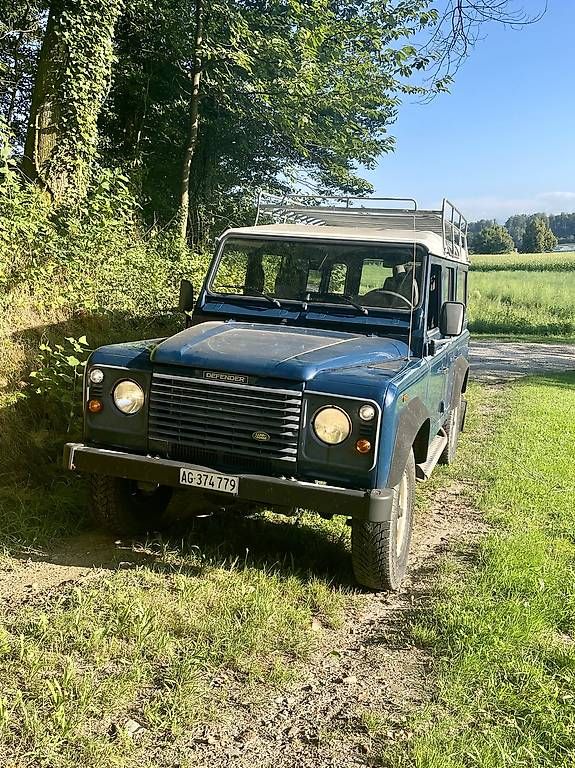 Land Rover Automobili: Reisemobil Defender 110 TD5 – Usato da Dürrenäsch venduto da Canadajunge 1