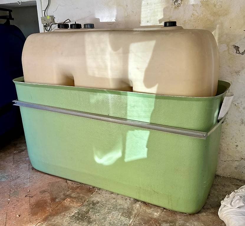Riscaldamento: Heizöltank 2000 Liter – Usato da Genestrerio venduto da Demis27
