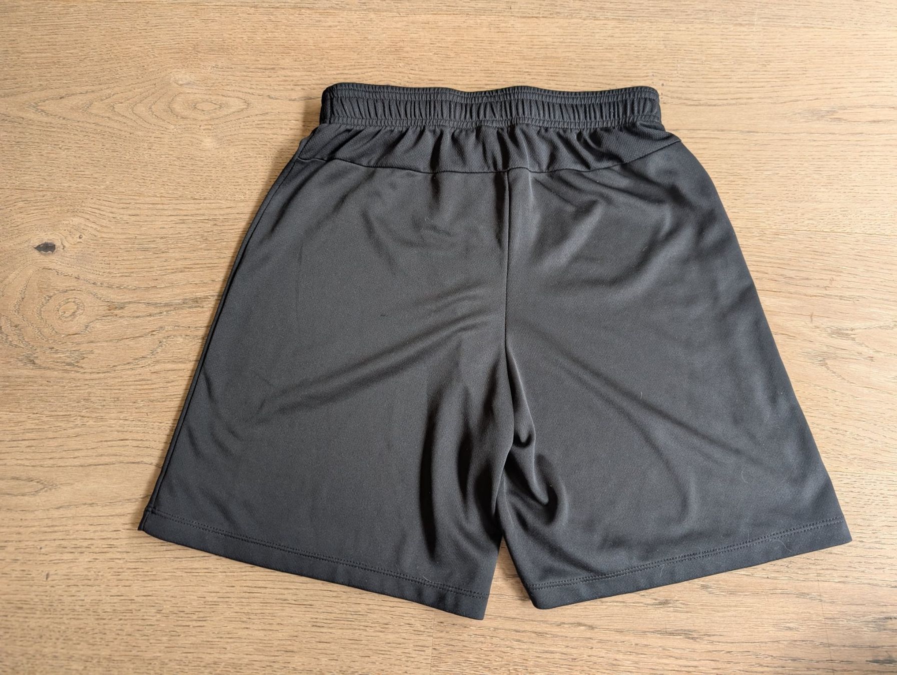 Nike Hosen: Nike Sporthose, Schwarz, Grösse 147-158cm – Gebraucht aus Winterthur von nie_wy5y 1