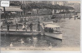Geneve - Embarcadere du Grand Quai et les Cygnes - animee