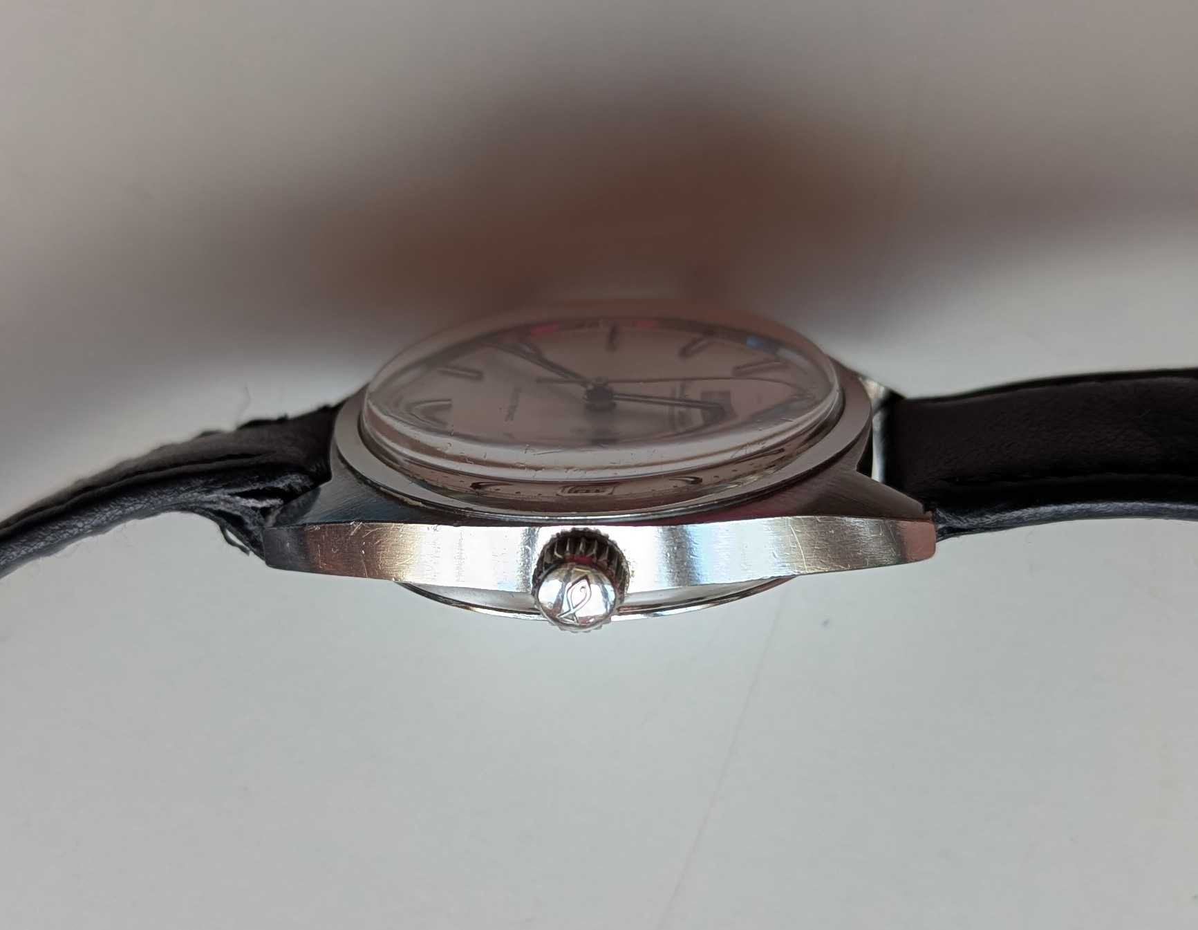 IWC Uhren: IWC Electronic Day-Date mit Stimmgabelwerk – Gebraucht aus Luzern von rat1952 3