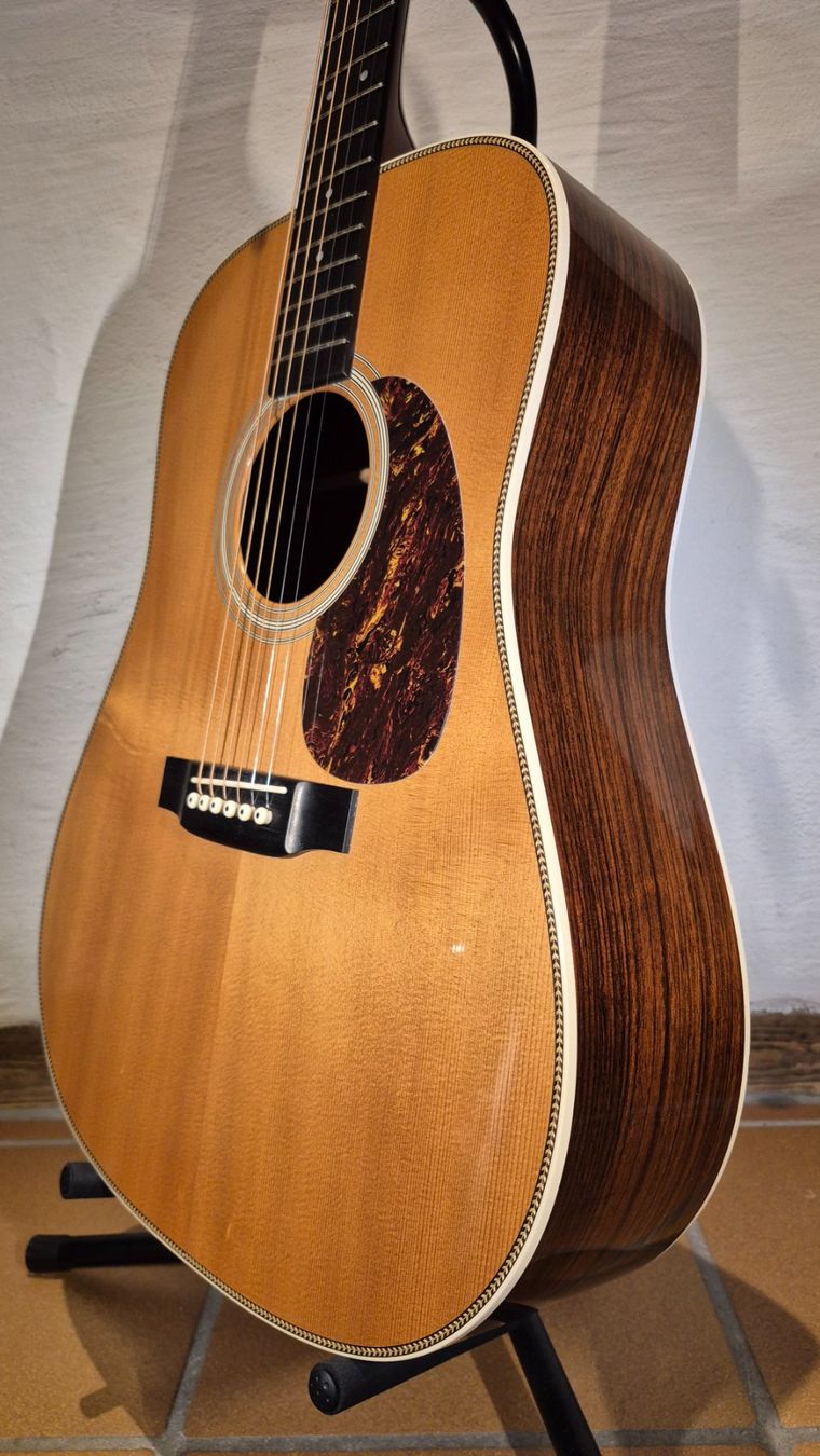 Martin & Co. Musikinstrumente: Western Gitarre Martin HD-28 2004 – Gebraucht aus Winterthur von NorrSydGuitars 5