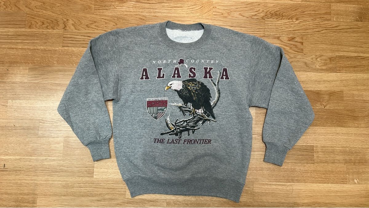 Maglioni & Felpe: Retro Pullover ALASKA NORTH COUNTRY Herren Grösse M – Usato da Luzern venduto da ThrowbackVintage