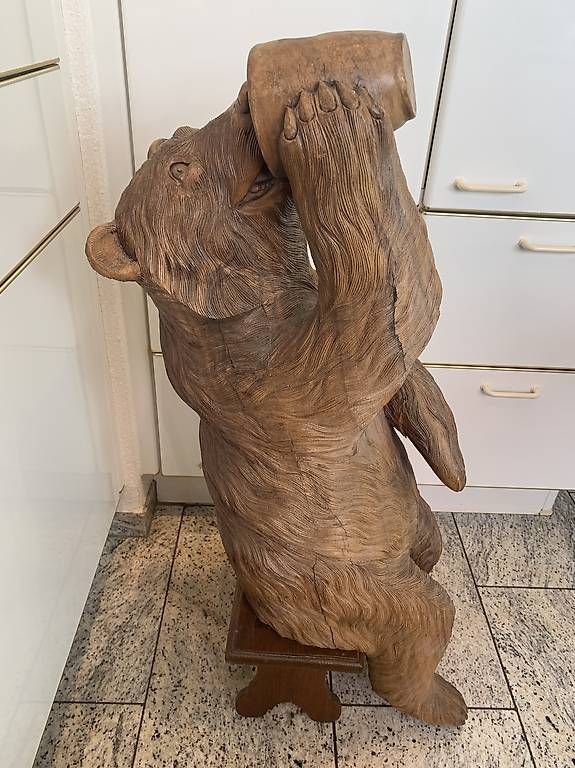 Skulpturen & Statuen: Riesiger geschnitzter trinkender Bär wohl Brienz – Gebraucht aus Rothrist von Oddymanliane 4