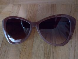 Lunettes de soleil tendance, parfaites pour l'été!