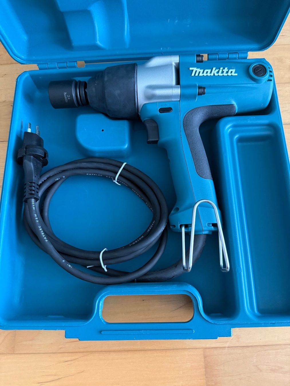 Makita Tutte le macchine: Schlagschrauber elektrisch Makita TW0200 – Nuovo e nell'imballaggio originale da Staad SG venduto da p1800es1972 1