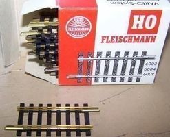 Fleischmann H0 6003: Gerade 5,5 cm, Profil 2,7 mm, pro Stück
