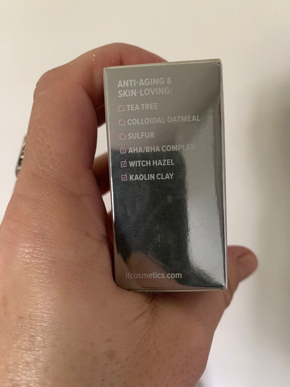 Make-up: IT COSMETICS BYE BYE BREAKOUT POWDER Translucent, 6,8g..Voll – Gebraucht aus Zürich von deruja 7