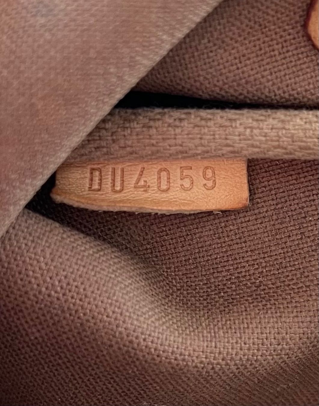 Louis Vuitton Autres vêtements & accessoires: Borsetta Louis Vuitton – D'occasion à Lugano par NadirMarket 4