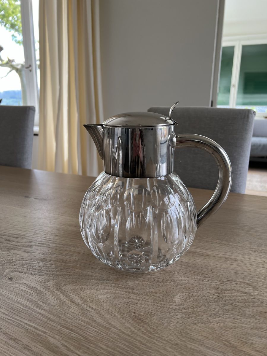 Caraffe: Kristallkrug mit versilbertem Deckel – Usato da Erlenbach ZH venduto da Karinsylvester