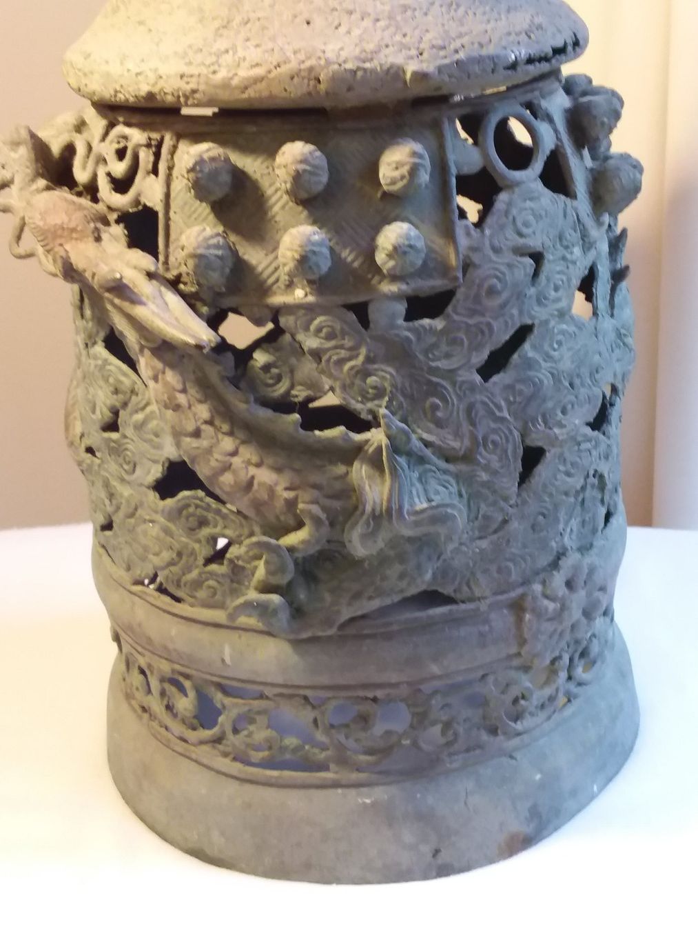 Lampade: Antike uralte Metall Tempel Laterne mit Siling China – Usato da Zürich venduto da sanwit 4