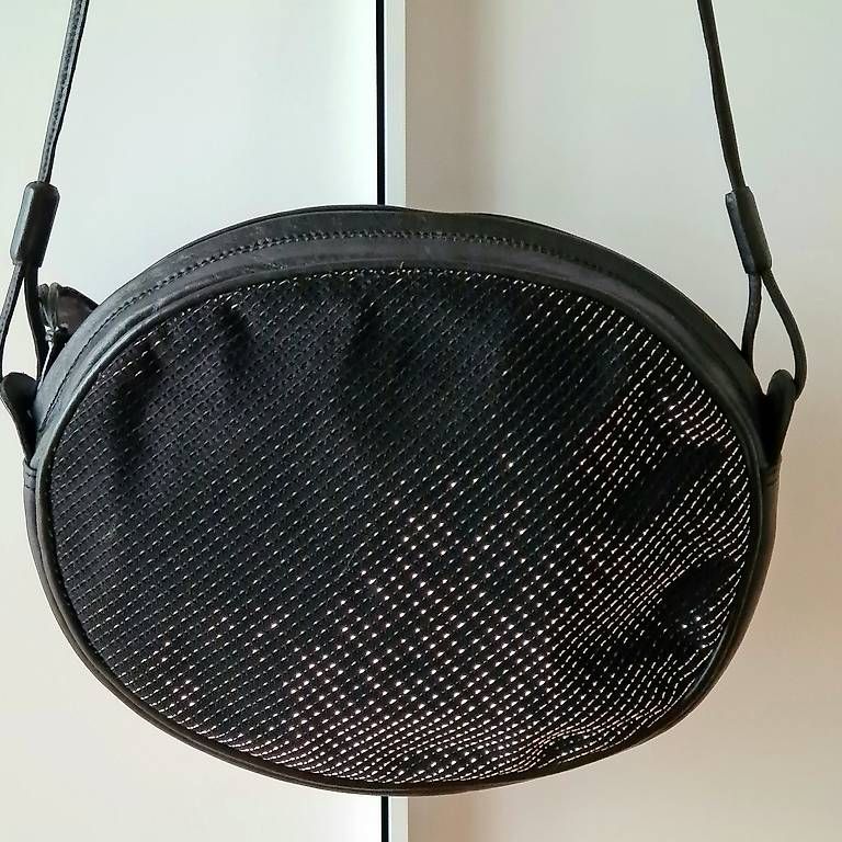 Taschen für Damen: Ausgehtasche schwarz/Glitzer Silber – Gebraucht aus Oberaach von Sey-gnb5 1