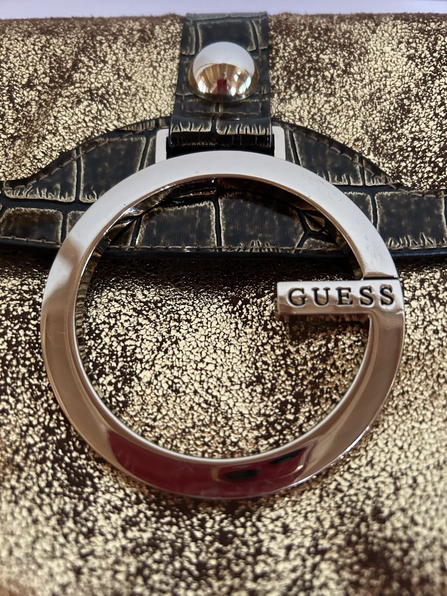 Guess Sacs femmes: Handtasche Guess  – Neuf (Voir description) à Schangnau par and_rsg2 7