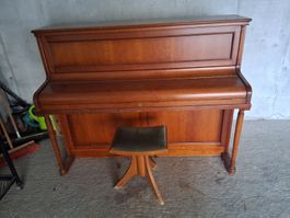 Piano droit Rippen