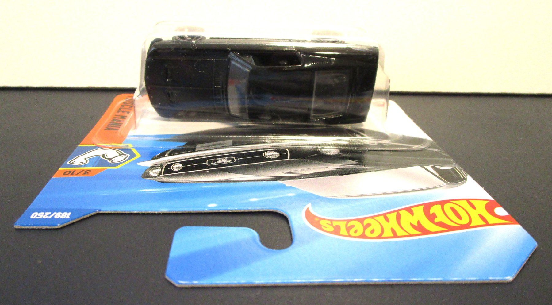 Hot Wheels Voitures modèles: HOT WHEELS '67 MUSTANG - JBB13 – Neuf avec emballage d'origine à Chêne-Bourg par breno56 1
