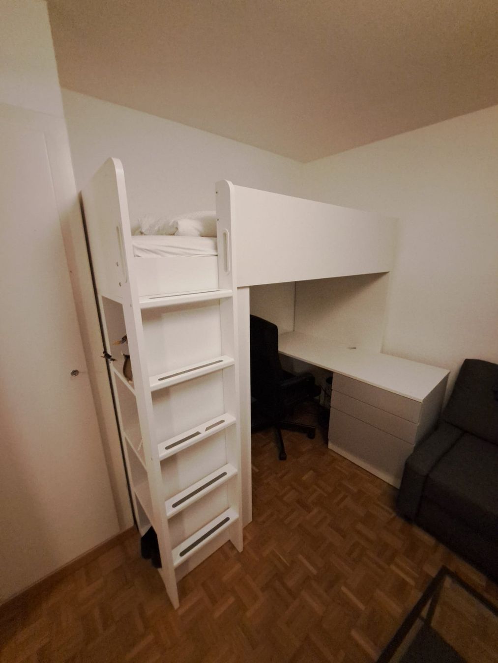 Lits: Lit – D'occasion à Sierre par jul_x2zk 1