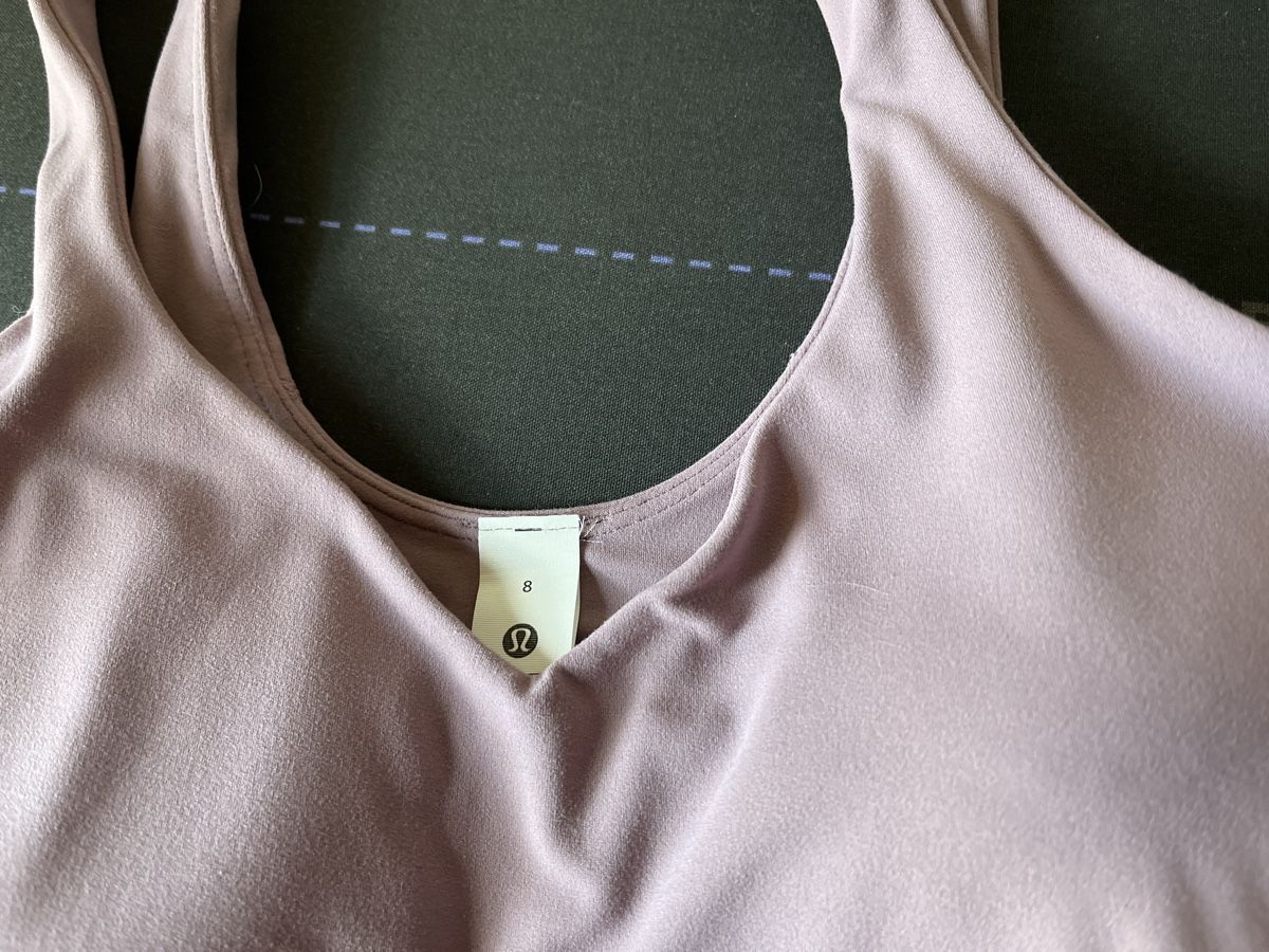 Lululemon Top: Lululemon Tanktop Grösse 8 – Nuovo (secondo la descrizione) da Herrenschwanden venduto da Katja71 1
