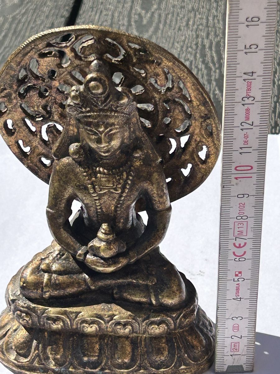 Skulpturen & Statuen: Buddha-Statue aus Metall – Gebraucht aus Losone von del_yh97 9