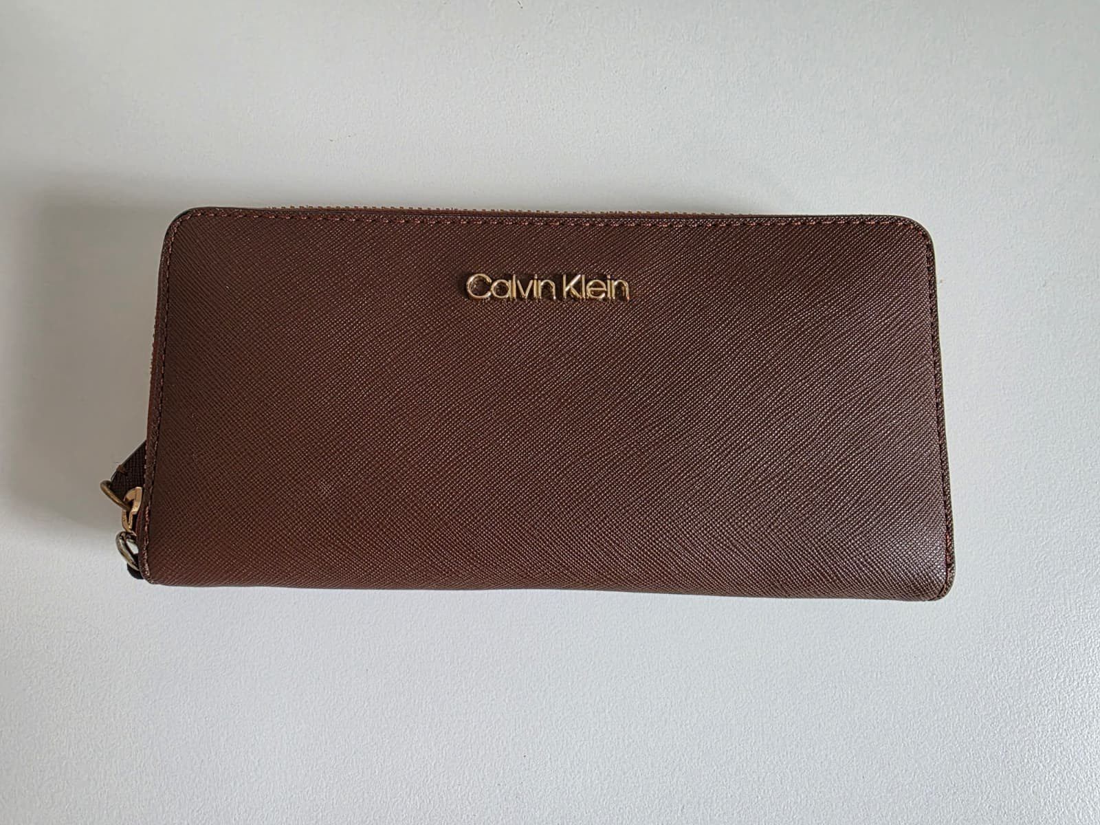 Calvin Klein Portamonete: Braun Calvin Klein Portemonnaie – Usato da Münchenbuchsee venduto da penny9