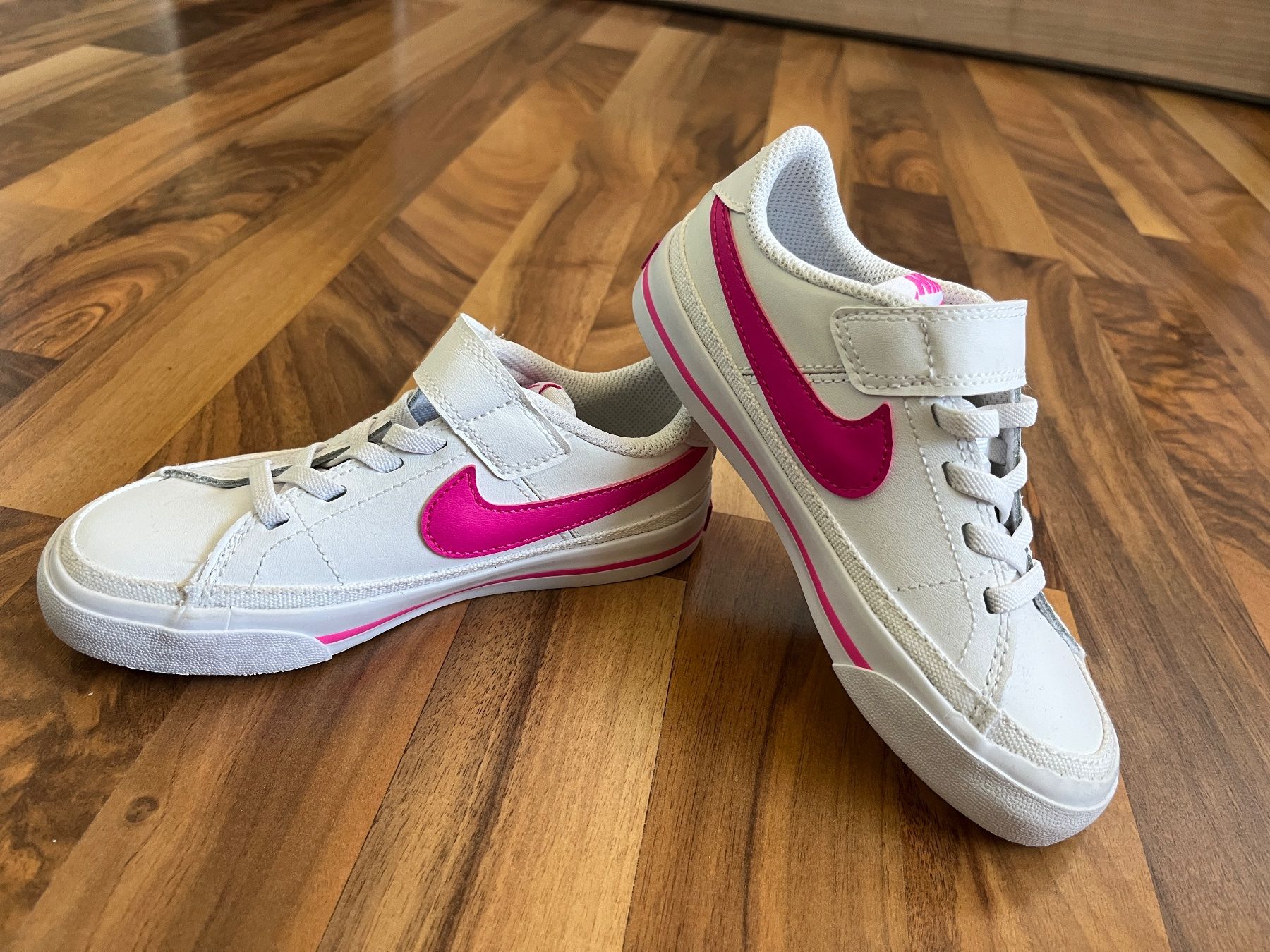 Nike Scarpe per ragazze: Neue Turnschuhe NIKE – Nuovo e nell'imballaggio originale da Heitenried venduto da Brutus2003 1