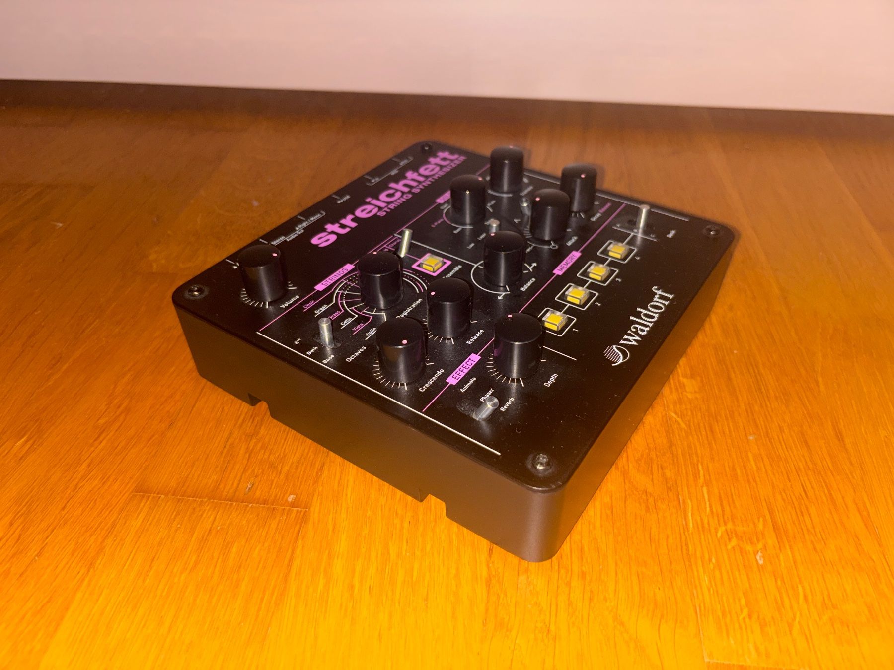 Waldorf Instruments de musique: Waldorf Streichfett String Synthesizer used – D'occasion à Würenlos par loris.on 2
