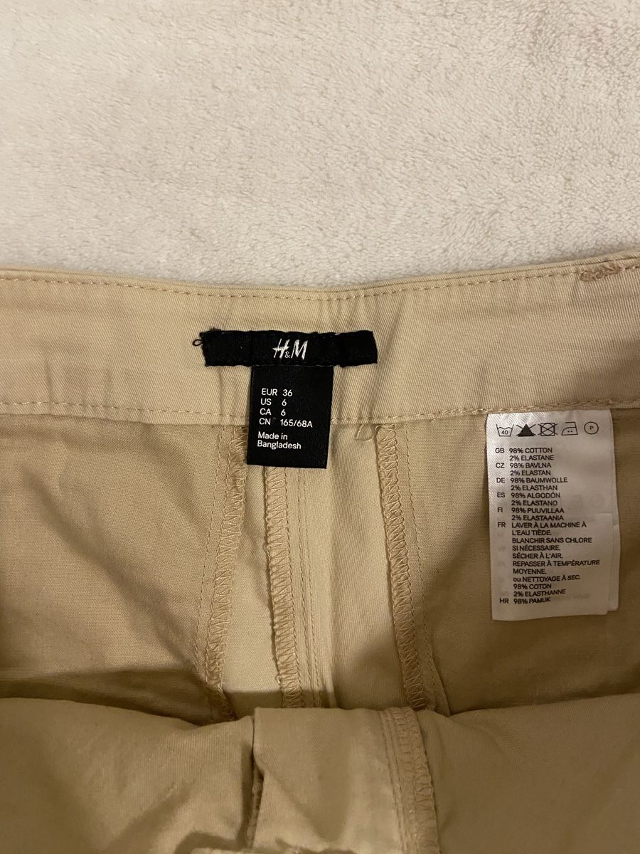 H&M Pantaloni: Short beige – Usato da Conthey venduto da Lulu310 2