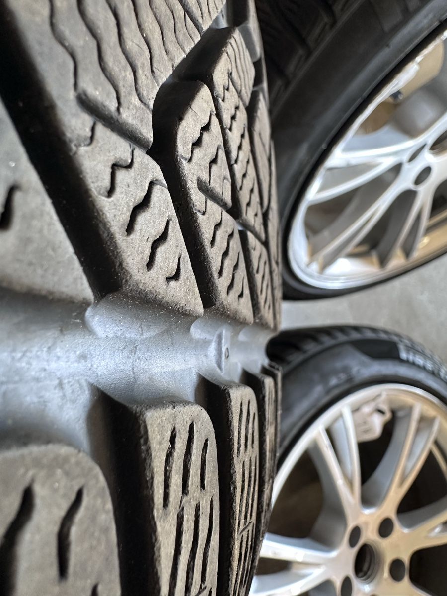 Pneus & Kompletträder: Tesla Y OEM Winter Räder  – Gebraucht aus Langnau am Albis von Gajdzi 9