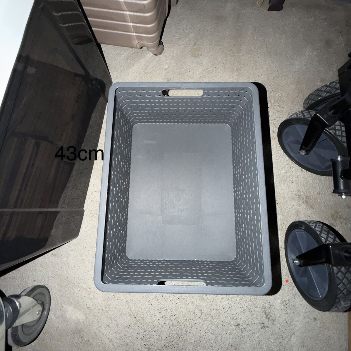 Rotho Sonstiges für Haushalt & Wohnen: Paniers Rotho 28L set de 4 – Gebraucht aus Vevey von diogodasilva_ 4