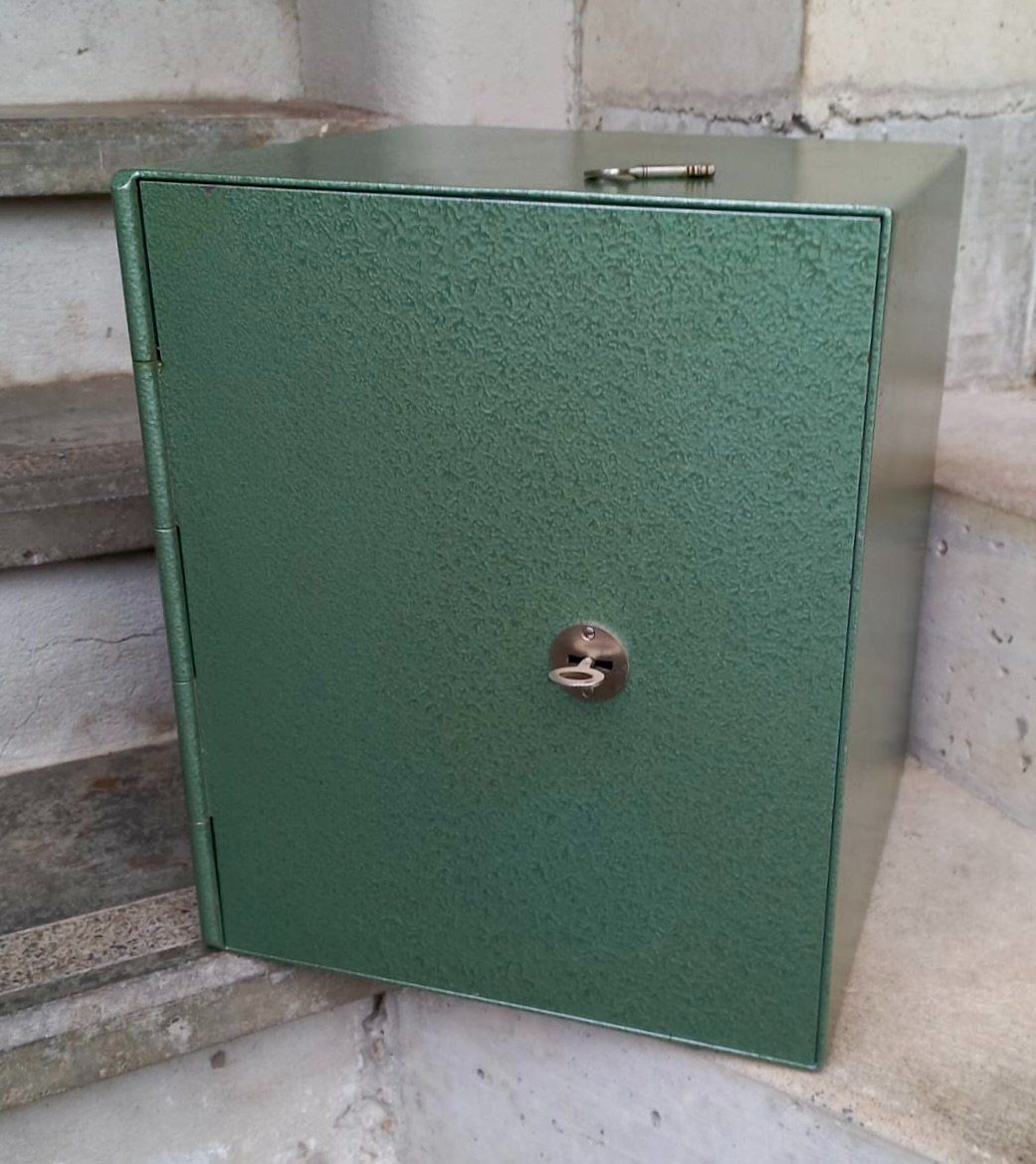 Coffre-fort: Tresor Safe – D'occasion à Burgdorf par glasrabe01