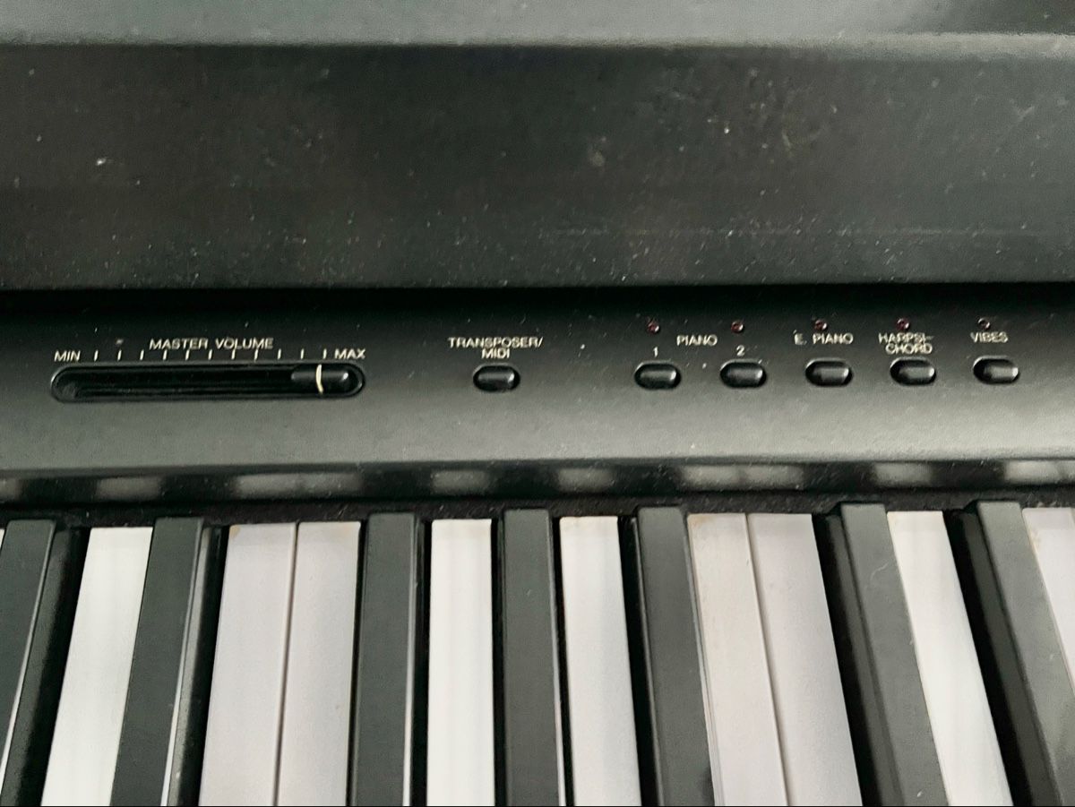 Yamaha Musikinstrumente: Yamaha Clavinova CLP 350 – Gebraucht aus Sirnach von Adikrevo 2