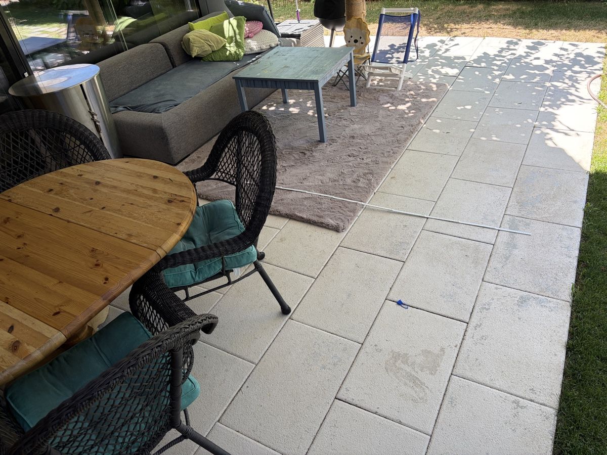 Rivestimenti per pavimenti: Gartenplatten – Usato da Seengen venduto da killerfisch