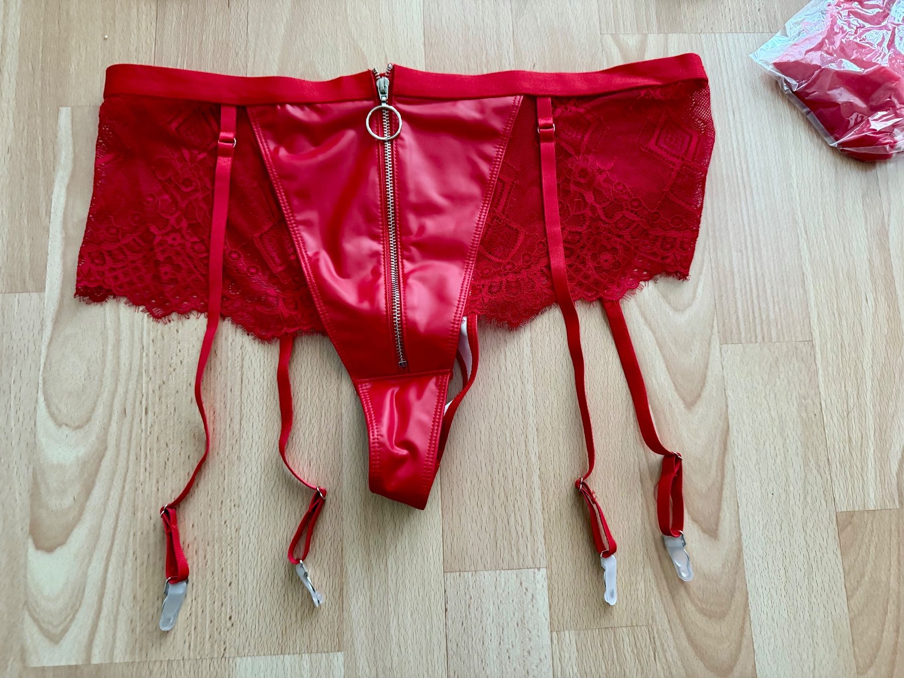 Autres dessous: Dessous Set / Straps Set – Neuf avec emballage d'origine à Uetendorf par Stoun 6