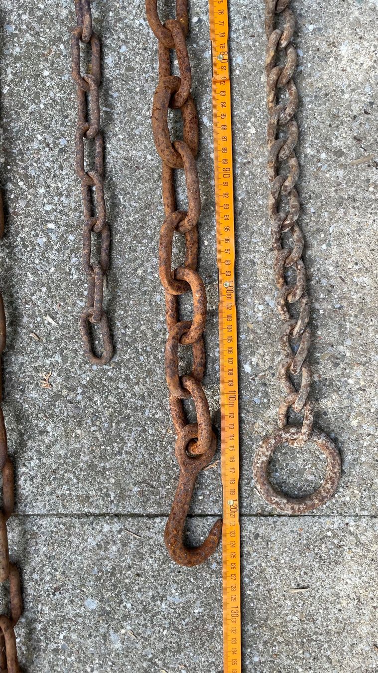 Alle Werkzeuge: Set Eisenketten mit und ohne Hacken – Gebraucht aus Bremgarten AG von Schussi 3