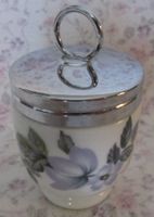 Royal Worcester - Egg Coddler für 1 Ei -blaue u. rosa Blumen
