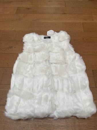 Weisse Kunstfellweste / Gilet Neu