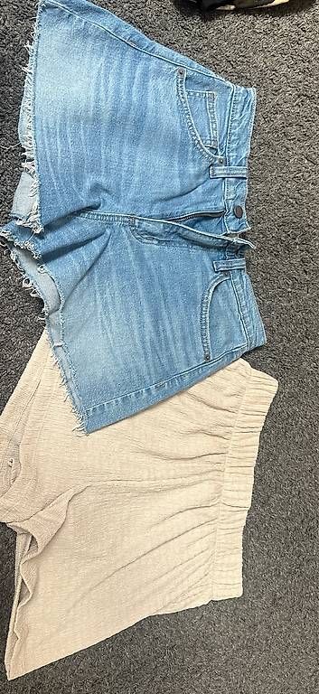 Pantaloni: Kurze Hosen – Usato da Bubikon venduto da bue_t8nz