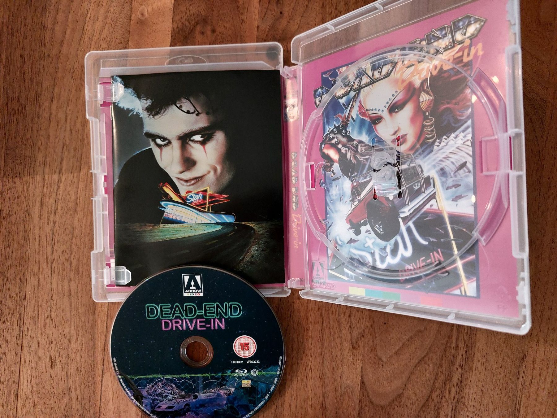 Tutti i DVDs: Blu Ray - Dead End Drive-In (1986) – Usato da Rheinfelden venduto da FilmAuktion 2