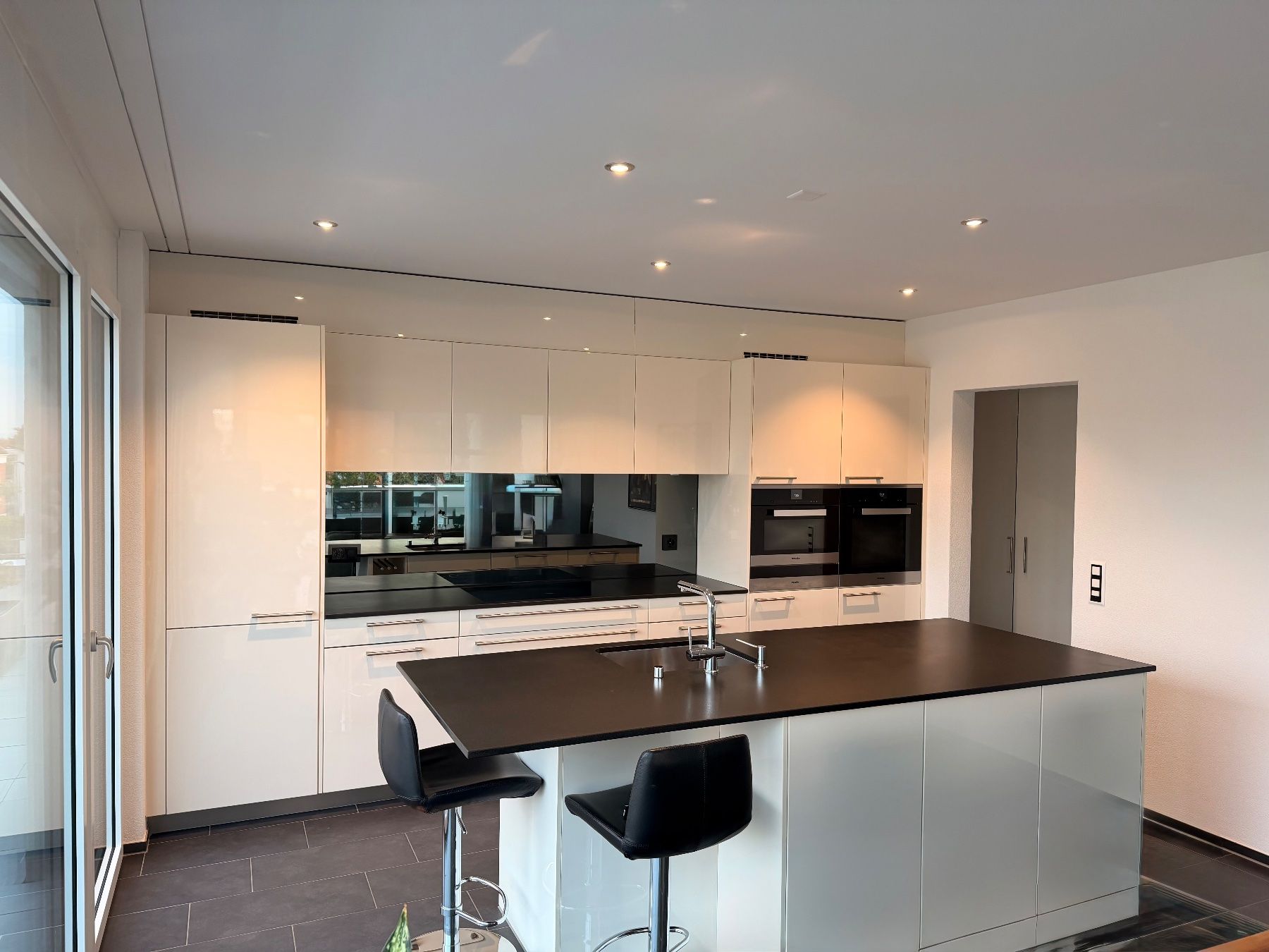 Cucine complete: Küche komplett - Schweizer Küchenbauer – Usato da Bremgarten AG venduto da bbu_vsg9