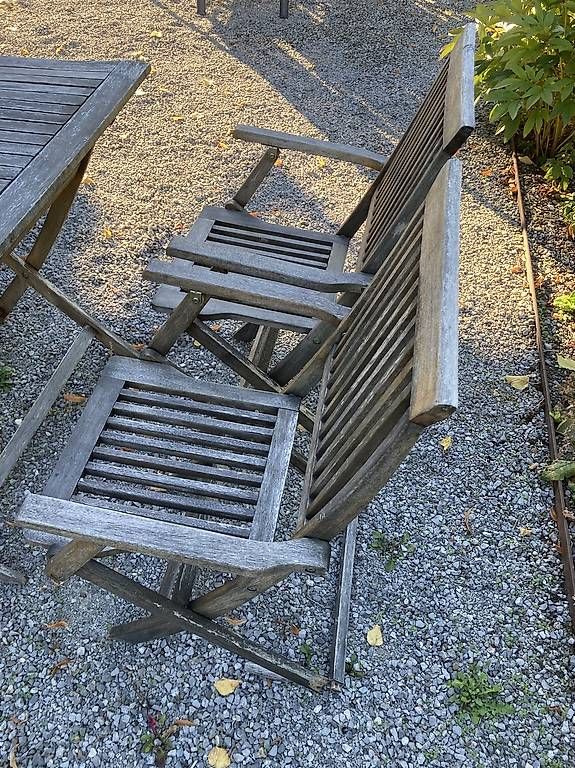 Tischset: Gartentisch und 4 Stühle – Gebraucht aus Bolligen von abara1 1