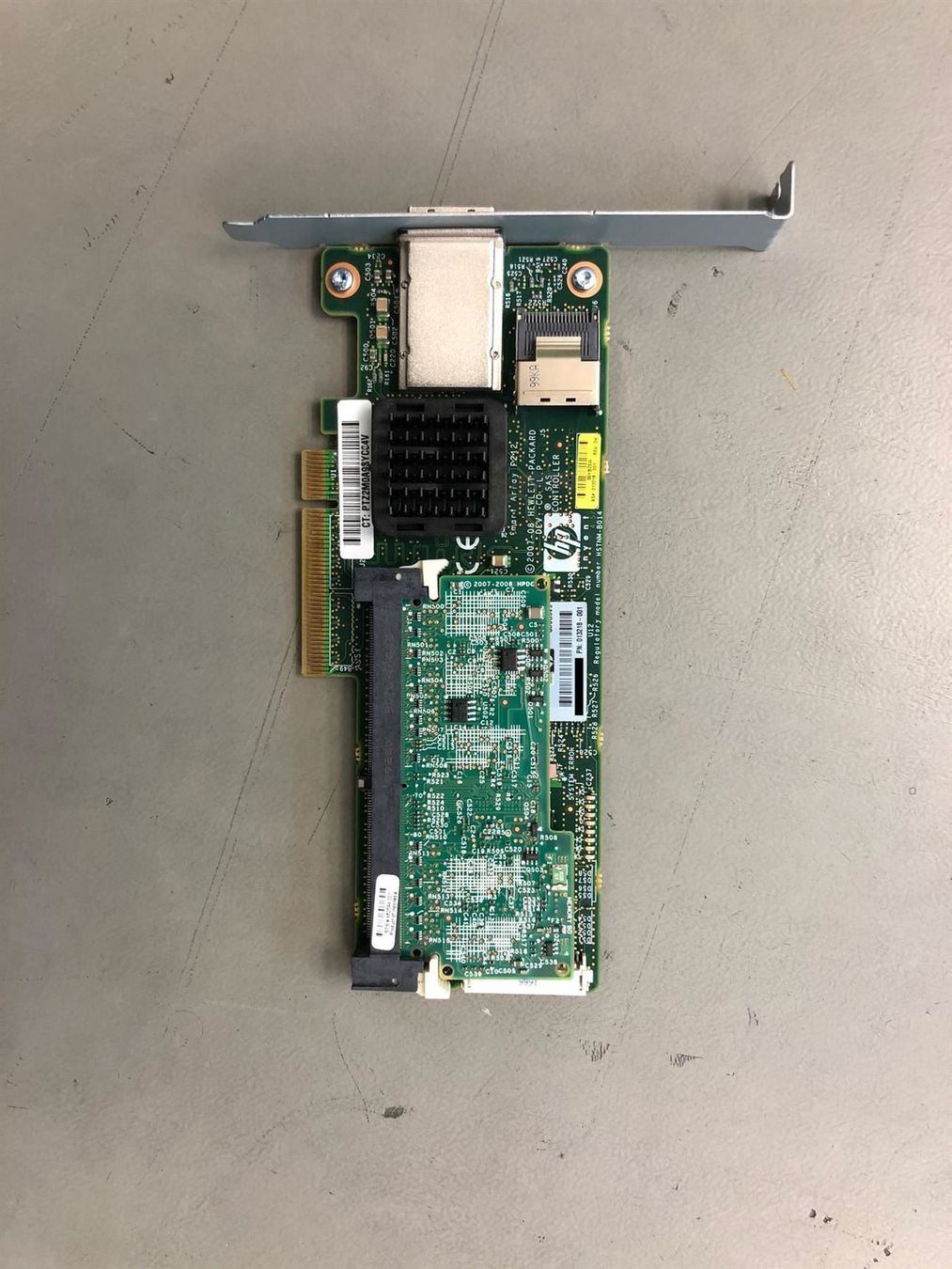 Server: HP ADP SMART ARRAY P212 SAS LONG PROFILE – Usato da Büron venduto da Restposte 3