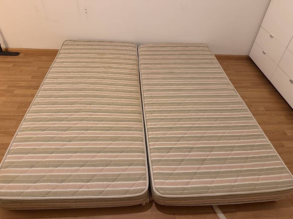 Matratzen: 2 Matratzen zu verschenken  – Gebraucht aus Basel von SuraCh