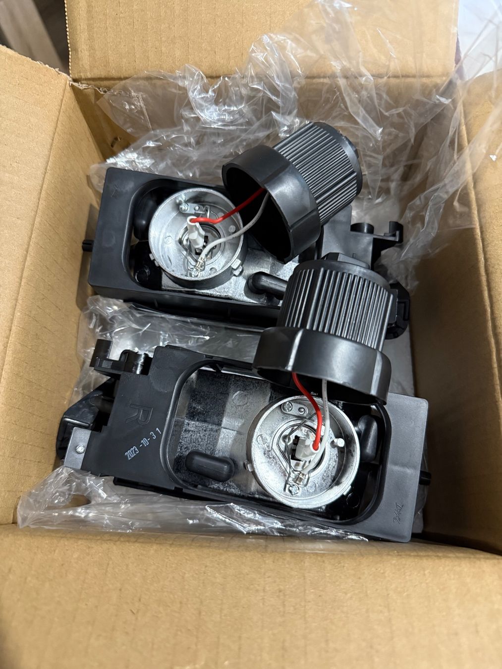BMW Tutti pezzi di ricambio auto: BMW E36 Nebelscheinwerfer Set Schwarz Smoke H1 – Nuovo e nell'imballaggio originale da Winikon venduto da cabriofan01 8