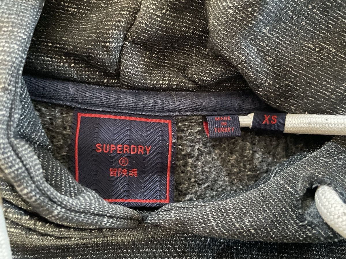 Superdry Maglioni & Felpe: Superdry pull à capuche gris, taille XS – Usato da Commugny venduto da arm_7m7m 6