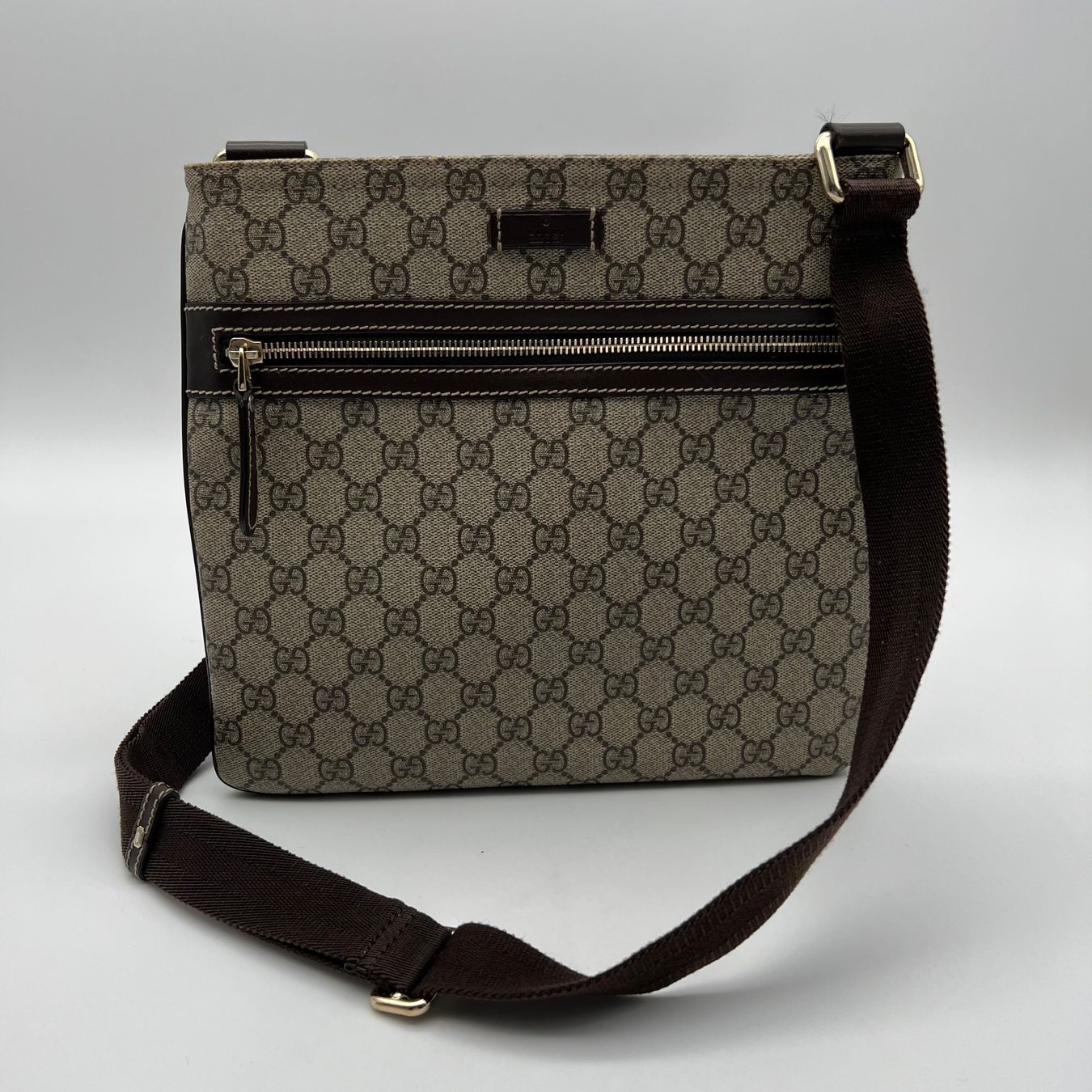 Gucci Taschen: Gucci Umhängetasche – Gebraucht aus Nebikon von LuxuNow