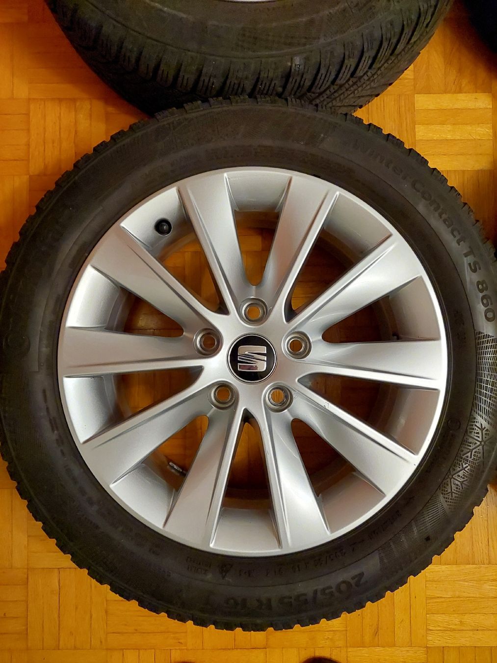 Seat Pneumatici & Ruote complete: Seat Leon 16 Zoll Winterräder – Usato da Stansstad venduto da Mazzane 3